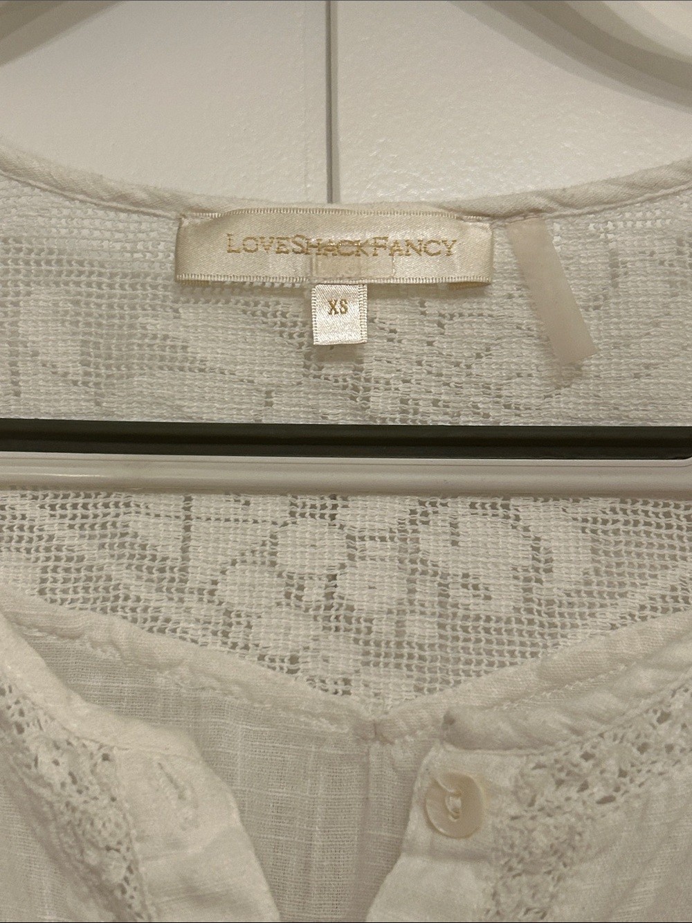 Love Shack Fancy White Embroidered Floral Button-Front Women's Top - Picture 4 of 5